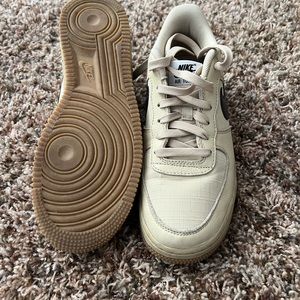 Nike Air Force 1 LV8 Gor-Tex Big Kid Sz 7y fits Women size 8.5. NWOT